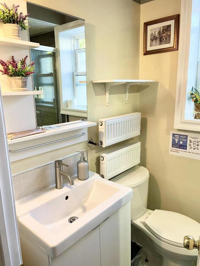 Perfect Home-Private Washrooms,Free Parking,High Speed Net Toronto Dış mekan fotoğraf
